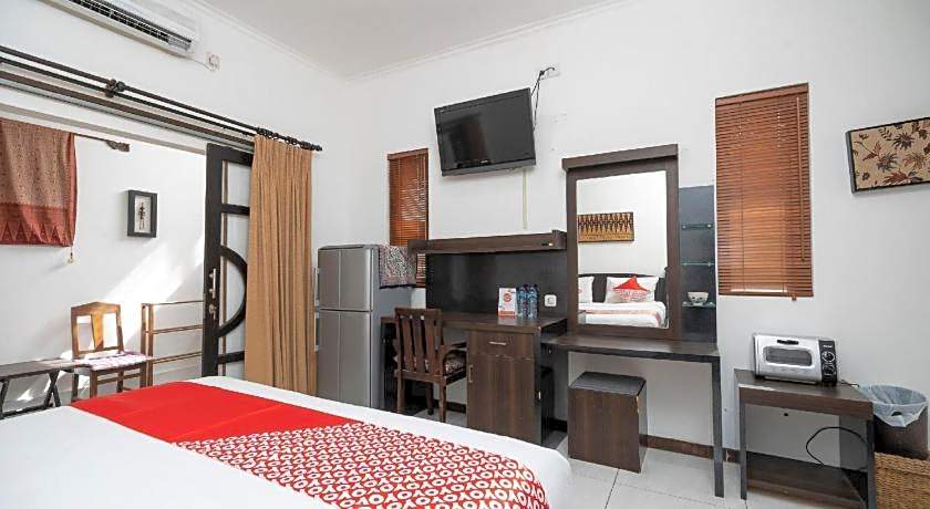 Super OYO 2417 Panen House