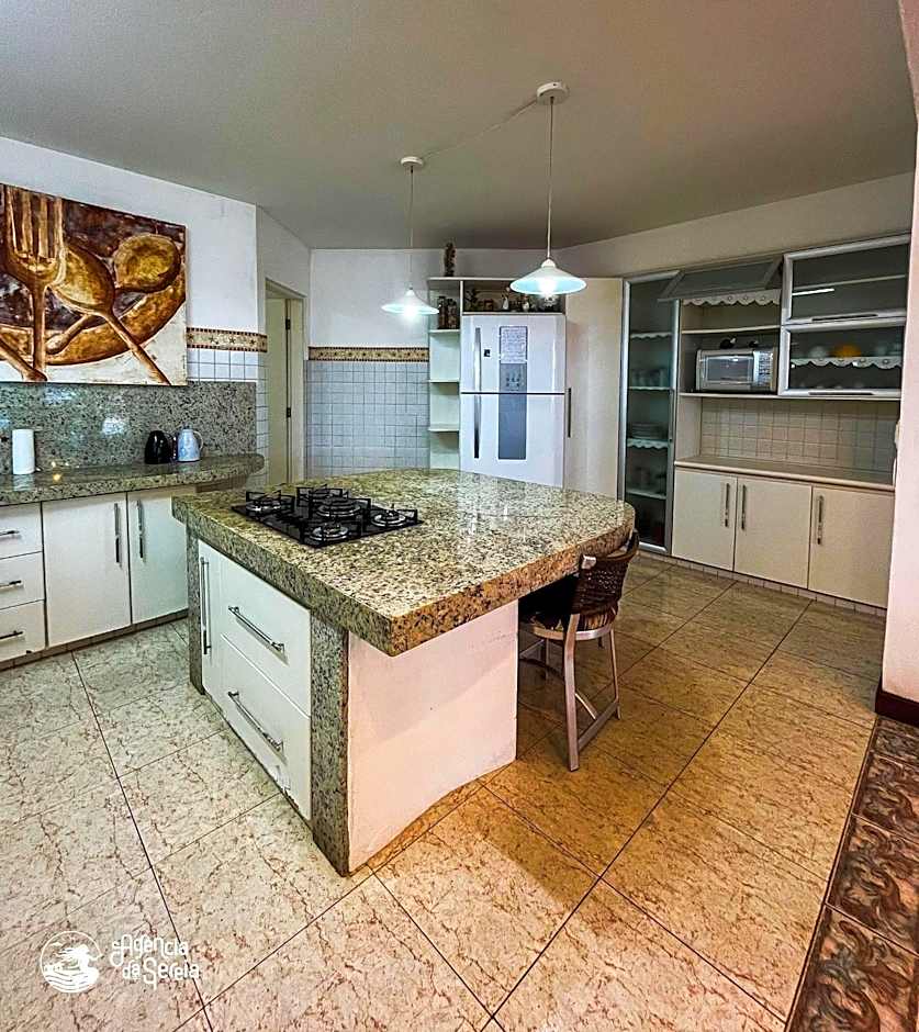 Casa c/piscina e vista p/ Ilha das Cabras em Piúva