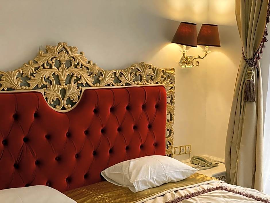 Royal Grand Hotel