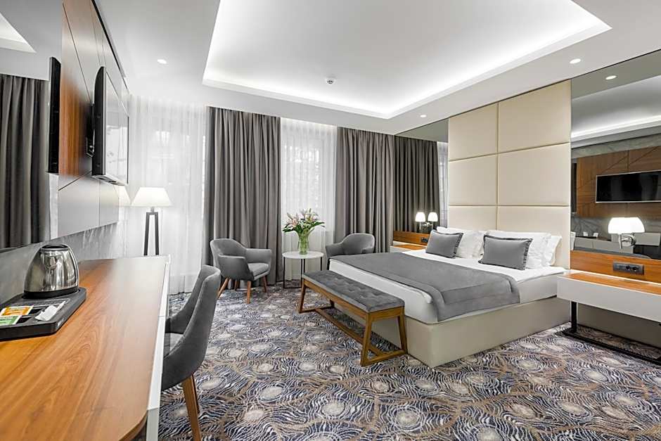 Sky Hotel
