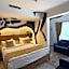Rebetiko Hotel