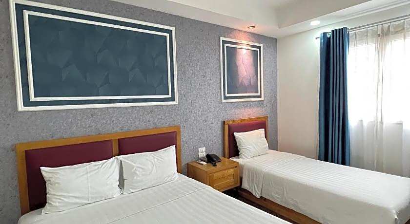 Holiday Suites Hotel & Spa