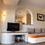 Intouriste Hôtel & Suites