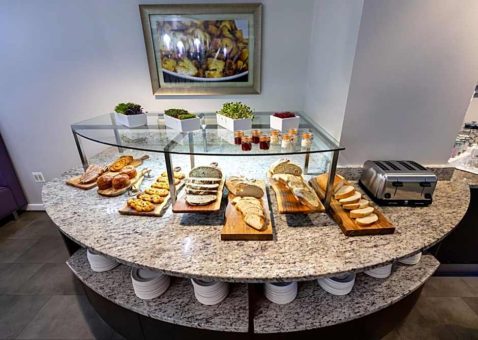 Kellogg Conference Hotel