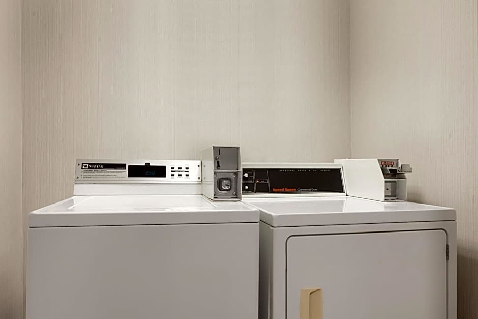 Holiday Inn Express Hartford South - Rocky Hill By IHG