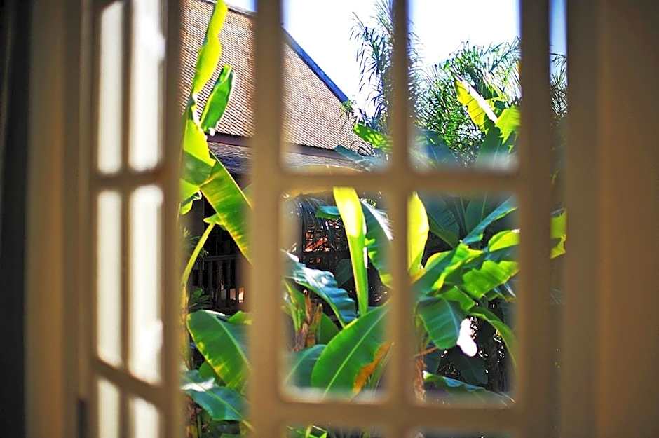 Lotus Villa  Hotel
