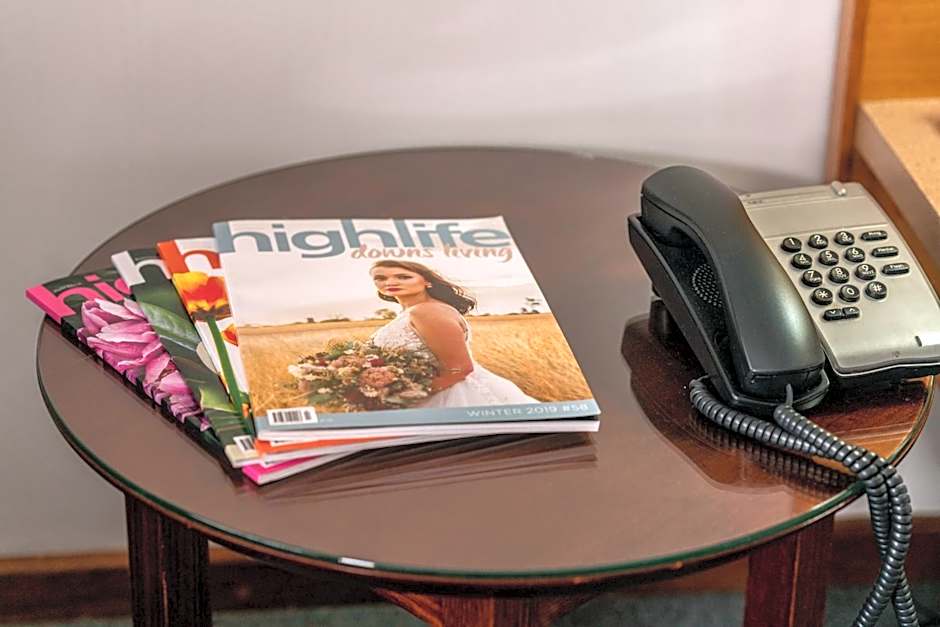 Country Pathfinder Motor Inn