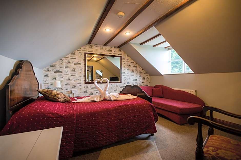 The Royal Arms Hotel Room Only