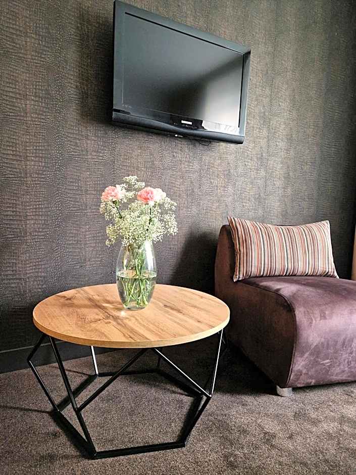 Platinum Apartments Aparthotel