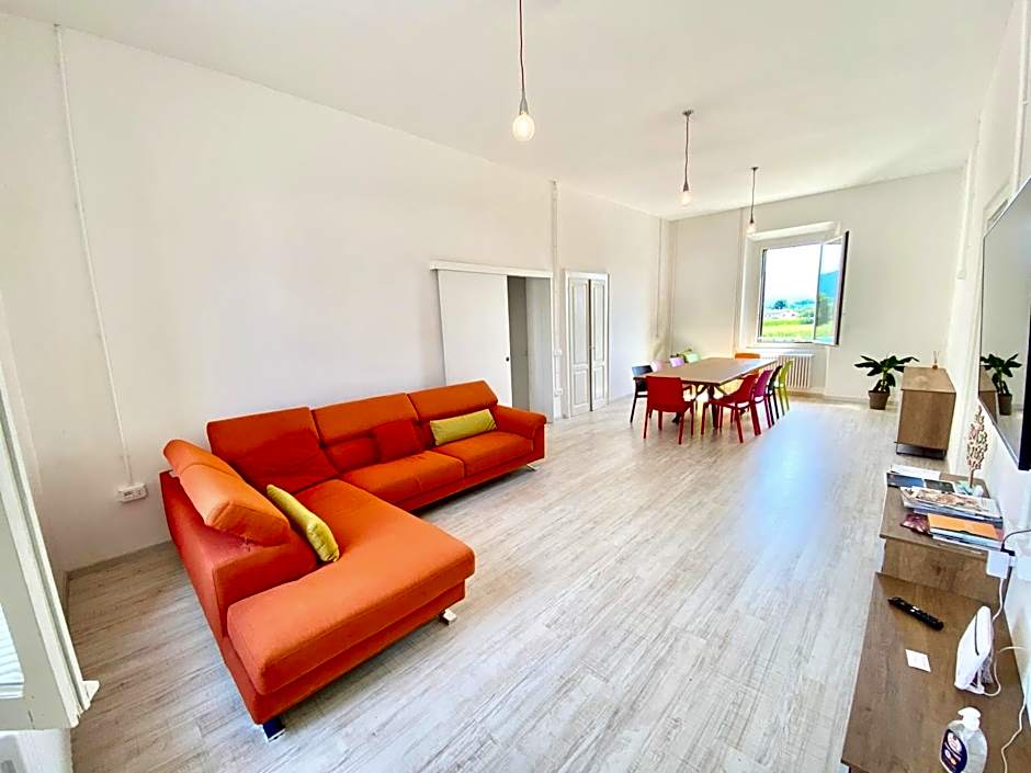 BRIBANO HOSTEL & bike sharing-workers and tourists hospitality