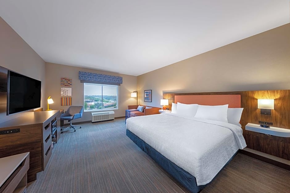 Hampton Inn By Hilton Kansas City Southeast, MO