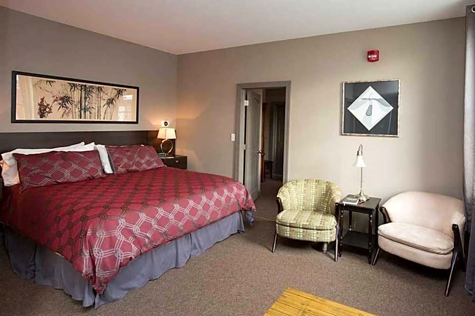 Dodici Night Suites