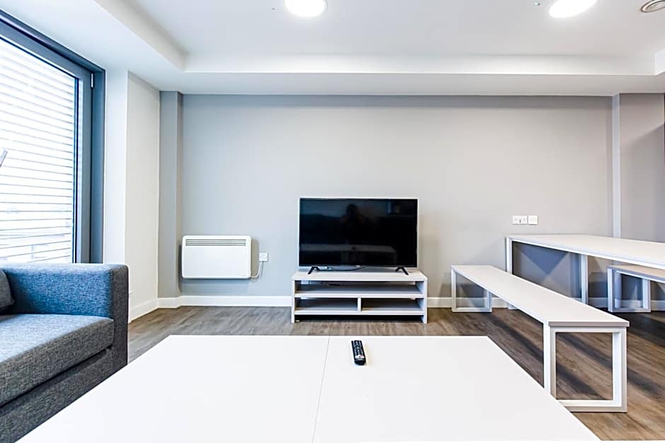 New Era Living - Private Rooms next to Bramall Lane