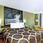 Super 8 by Wyndham Kingsport