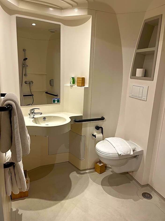 Brit Hotel La Bonne Etape