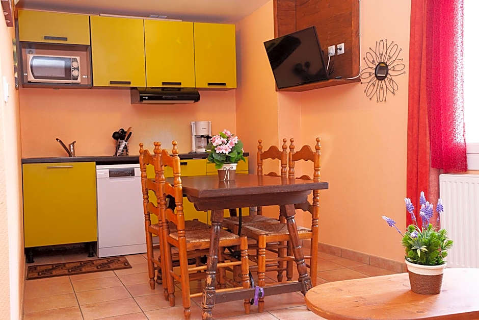 Le Catalan - Hôtel et appartements