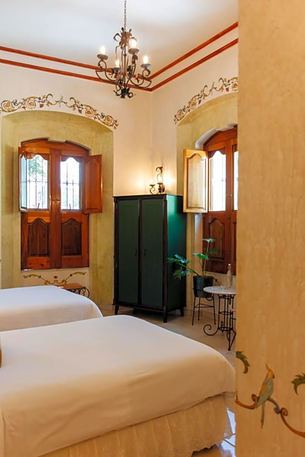 Los Pilares Hotel