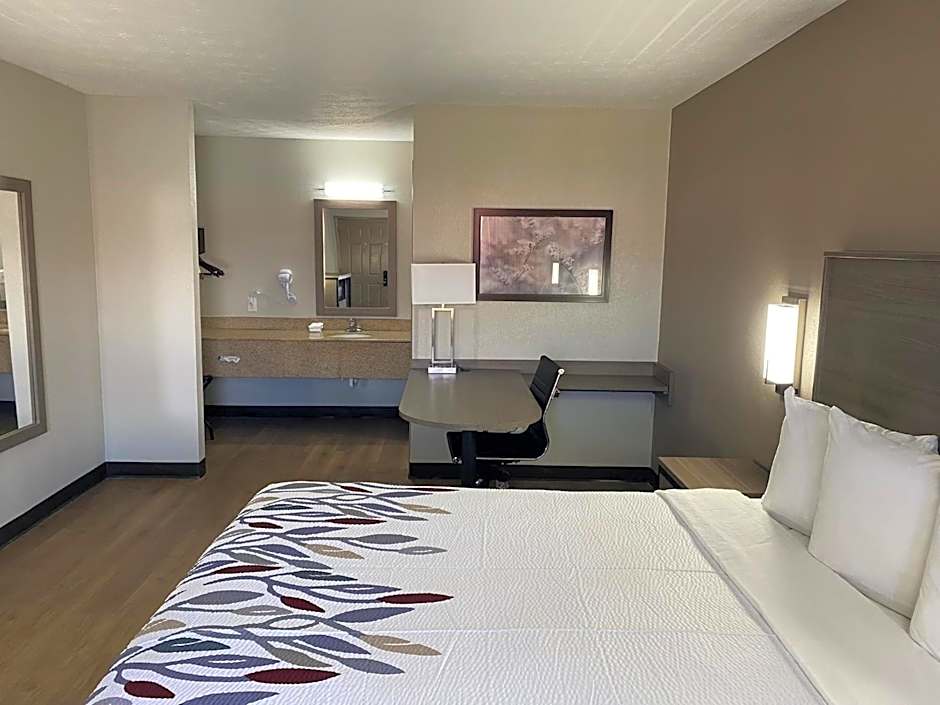 Red Roof Inn Jacksonville, AL