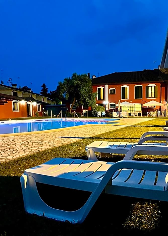 Hotel Residence - Il Giardino del Cigno