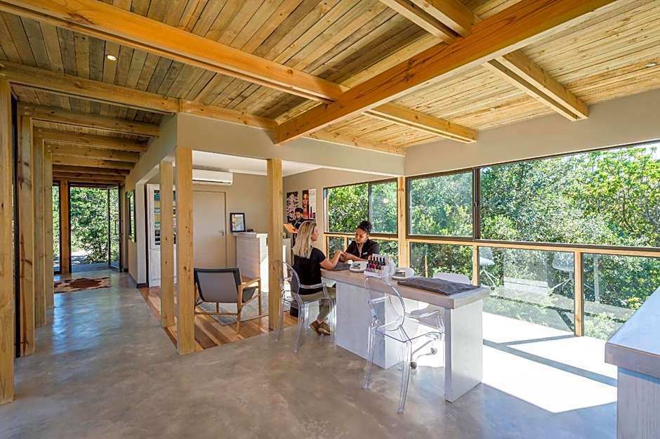 Kariega Game Reserve Main Lodge