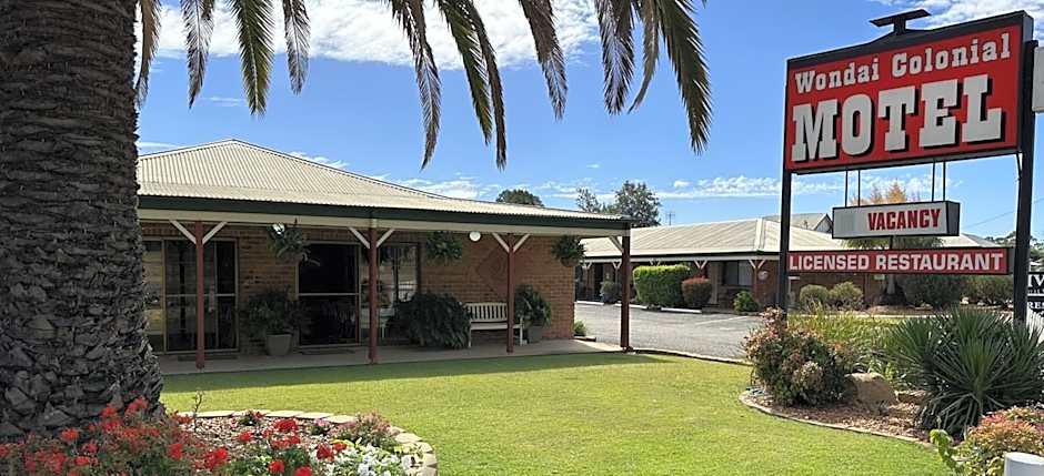 Wondai Colonial Motel & Ivory's Restaurant