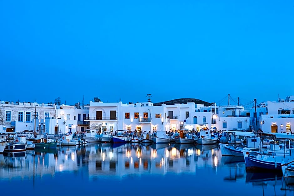 Mr and Mrs White Paros