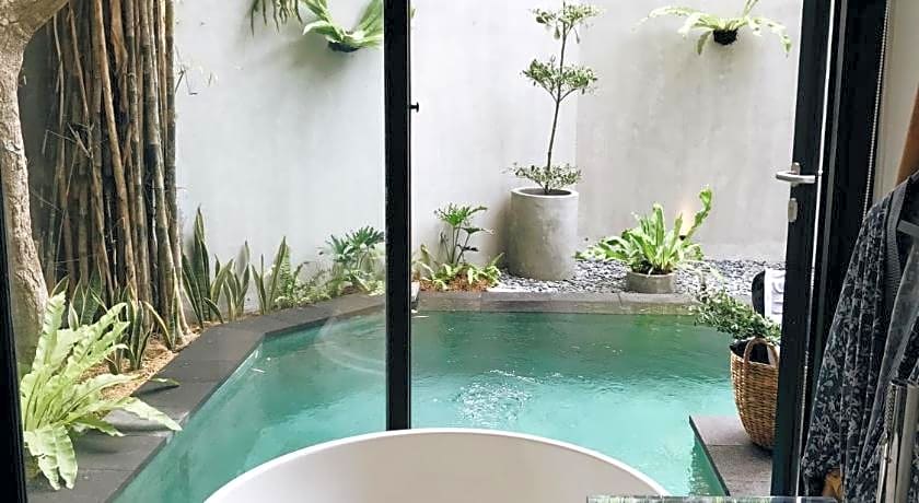 Lloyd's Inn Bali