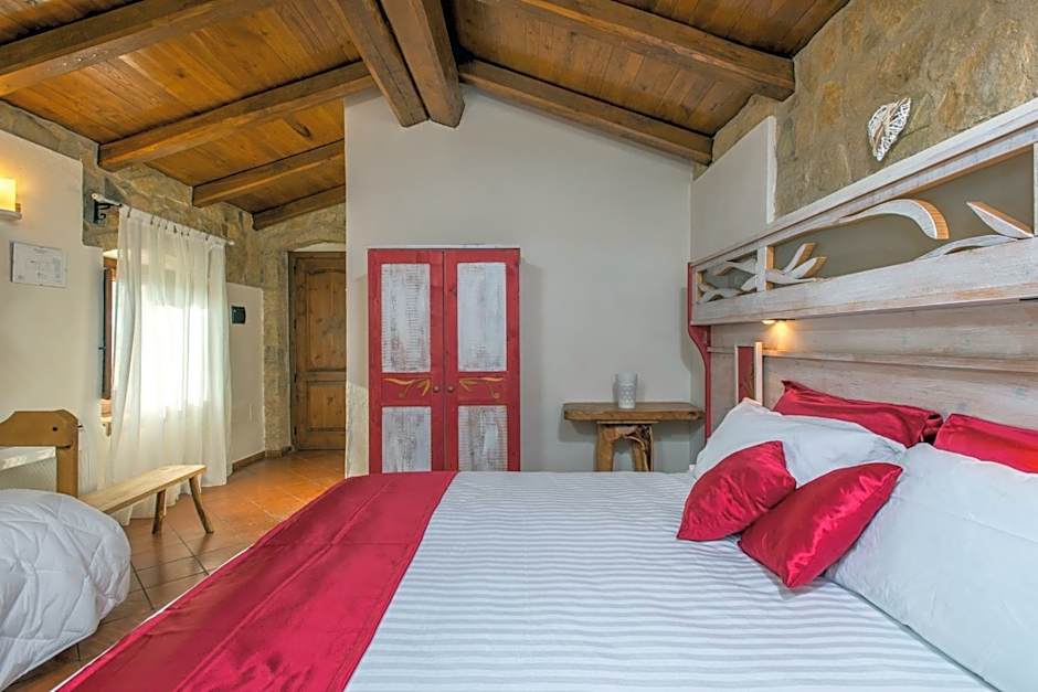 Valle Dell'Aquila Country House