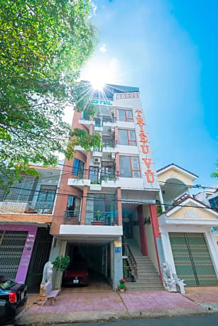 Triệu Vũ Hotel