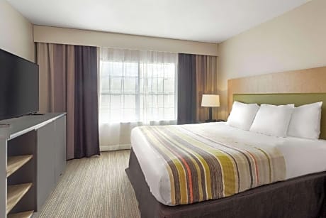 1 Bedroom Suite King Bed Computer Non Smoking