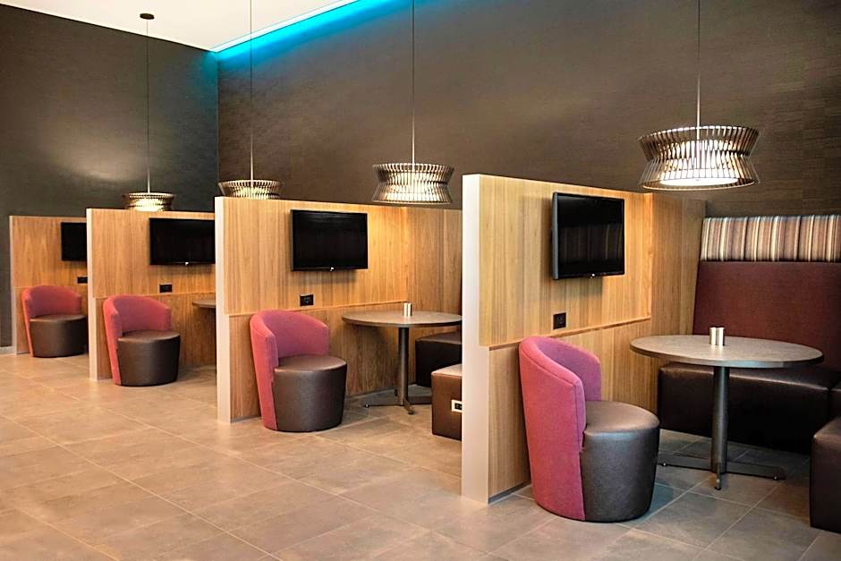 Courtyard by Marriott Mesa at Wrigleyville West