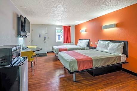 Motel 6-Troutville, VA