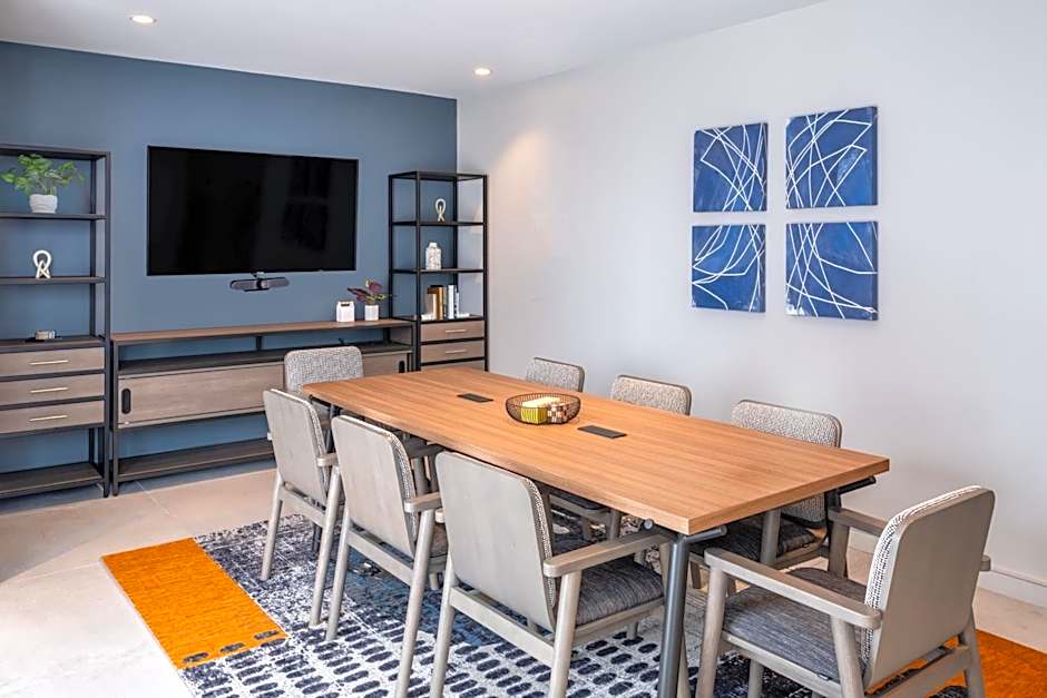 Atwell Suites Miami Brickell by IHG