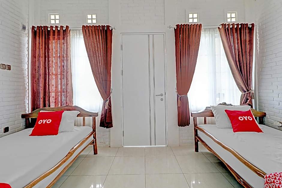 Collection O 90617 Rumah Oma Opa Syariah