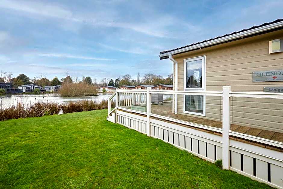 Lakeside Gem with Hot Tub