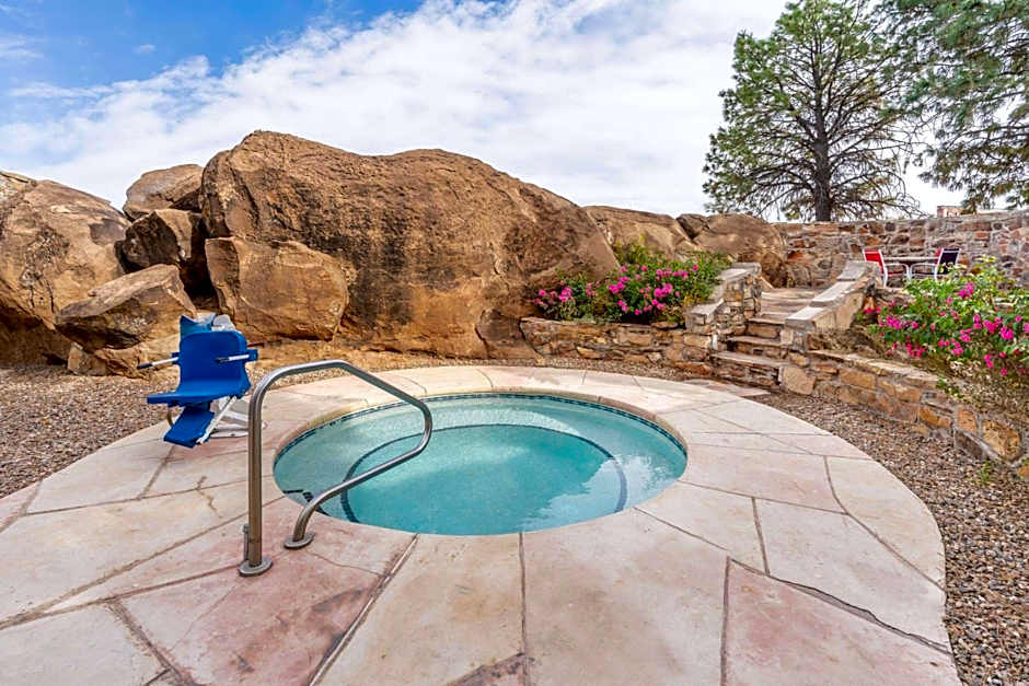 La Quinta Inn & Suites by Wyndham Santa Rosa