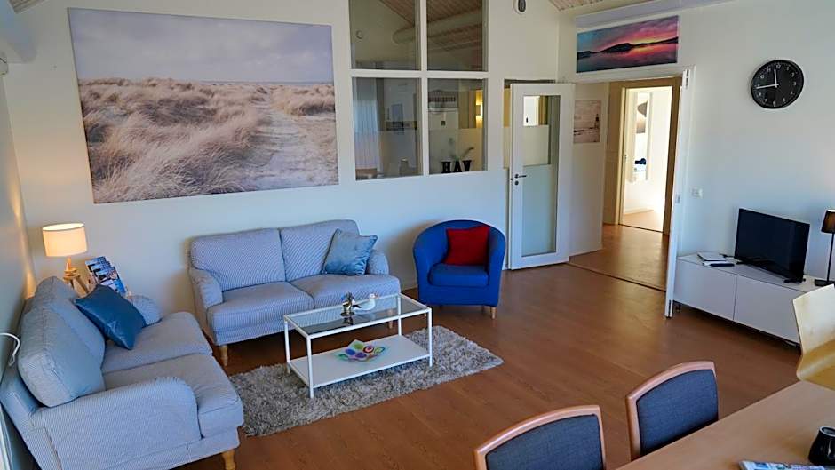 Henåns Hostel in the Marina