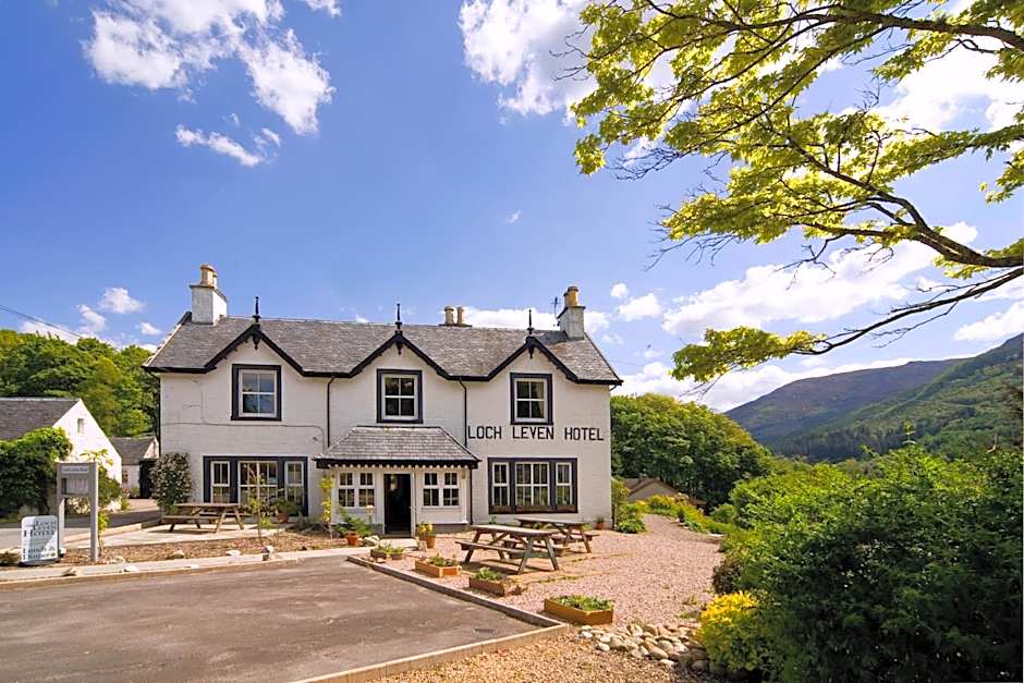 Loch Leven Hotel & Distillery