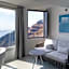 Sun Rocks Boutique Hotel - Caldera View Suites & Sunset Dining Experience