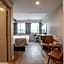 Monte Carlo Inn Oakville Suites
