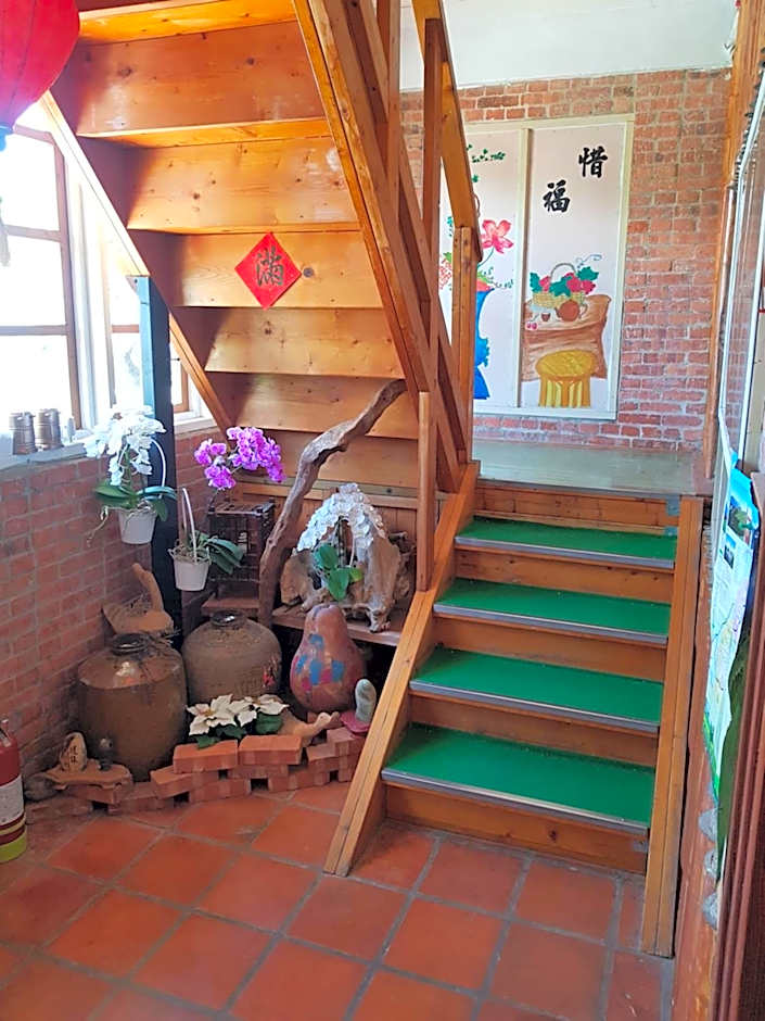 Shan Shui-Yuan Vege Guest House