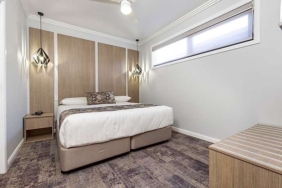 Comfort Inn Deakin Palms