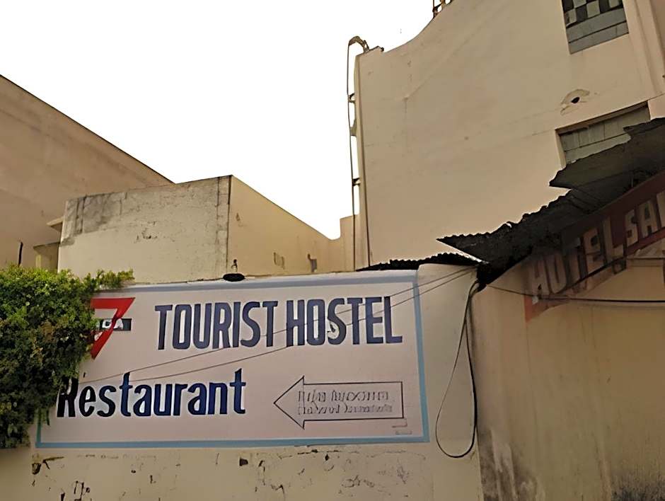Radiant YMCA Tourist Hostel – Varanasi, VA