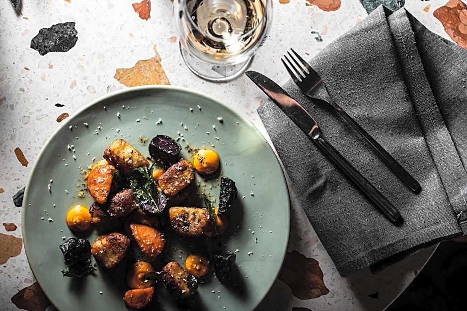 Ovolo Canberra, a Wyndham Hotel