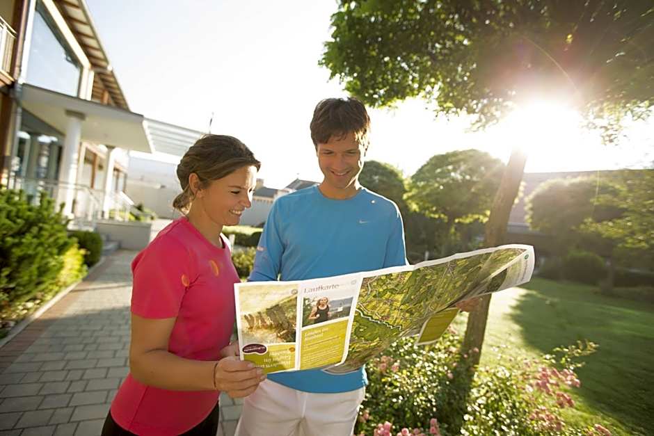 Hotel Locker & Legere