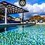 Amazing 2BR Condo with Terrace Overlooking the Marina
