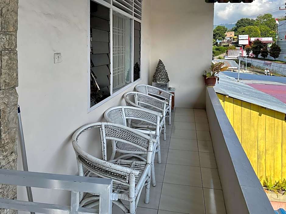 Valencia Homestay Redpartner