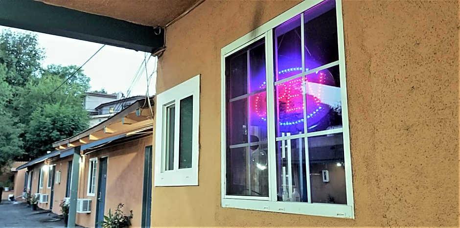 DAY N NIGHT INN - Near Universal Studios Hollywood