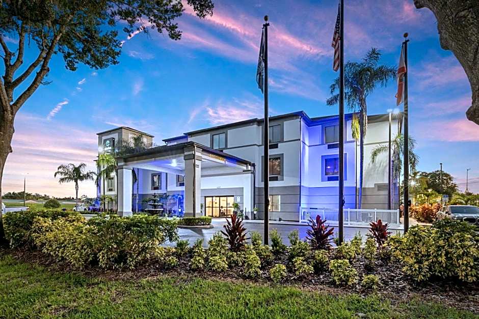 Clarion Pointe Lakeland I-4