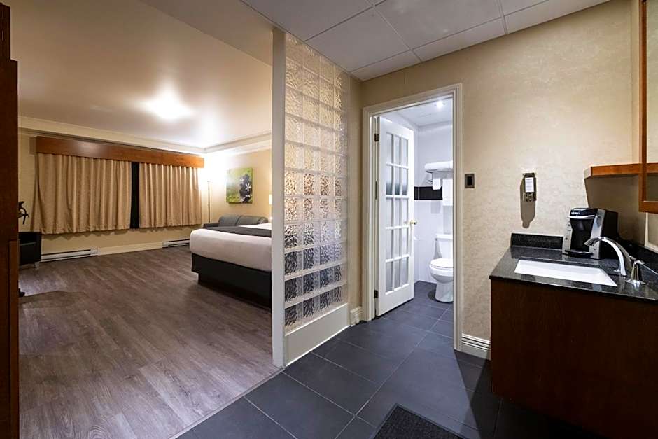 Hotel & Suites Le Dauphin Drummondville